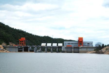 中電投江西三和躍洲水電站、峽山水電站項(xiàng)目發(fā)電機(jī)電阻柜運(yùn)行良好